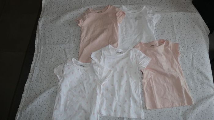 Lot 5 maillots de corps manches courtes – 24 mois fille – lot B