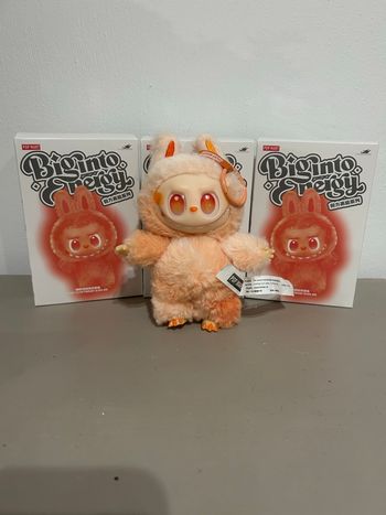 Labubu orange
