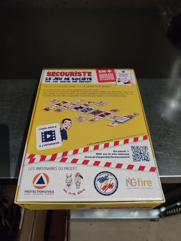 Jeu de société Secouriste - dès 7 ans - photo numéro 2