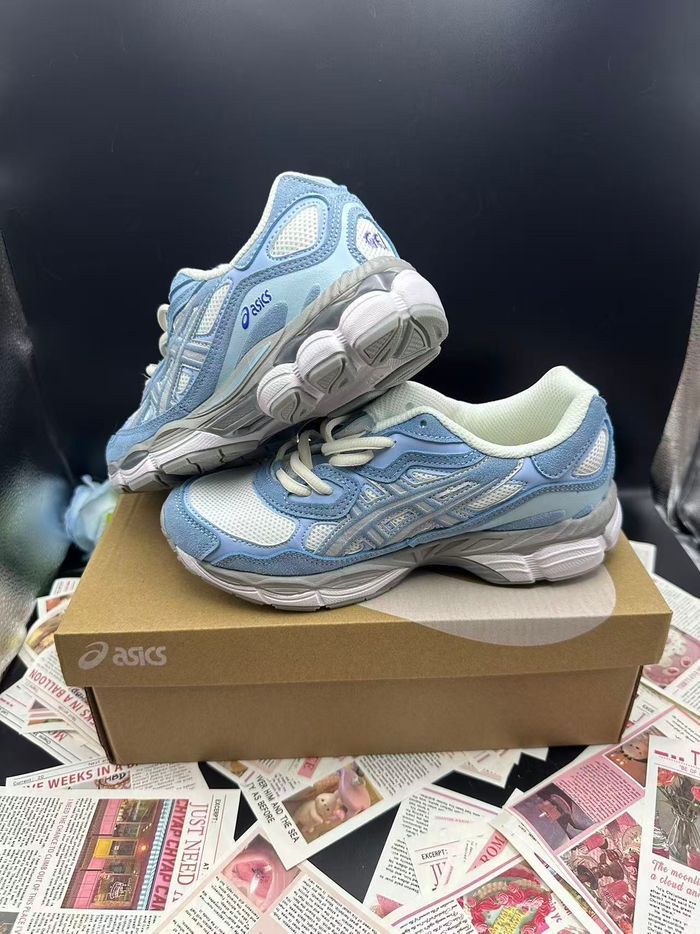 Baskets Asics GEL-NYC bleues 38 - photo numéro 3