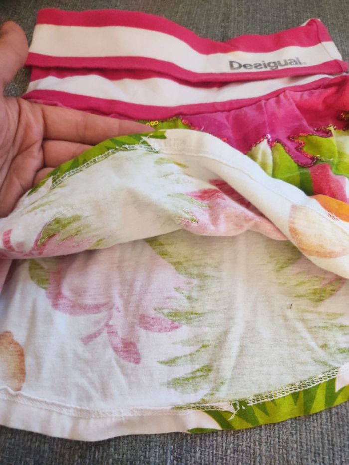Jupe Desigual taille 5-6 ans - photo numéro 4