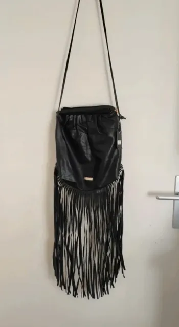 Magnifique sac bandoulière a franges