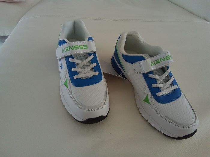 Tennis garçon neuf avec étiquette " Airness" - photo numéro 2