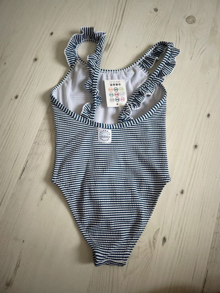 Maillot de bain neuf 64 tille 6 ans - photo numéro 2
