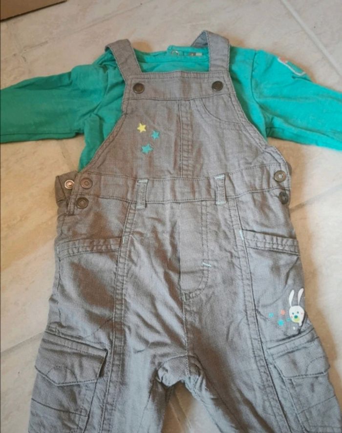 Ensemble salopette bébé garçon 9 mois - photo numéro 2