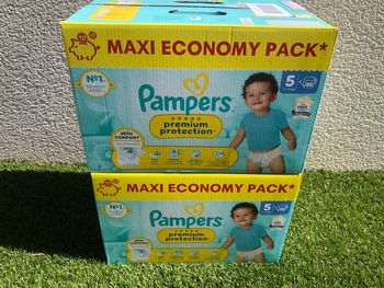 Lot 2 cartons couchés  Pampers protection premium taille 5