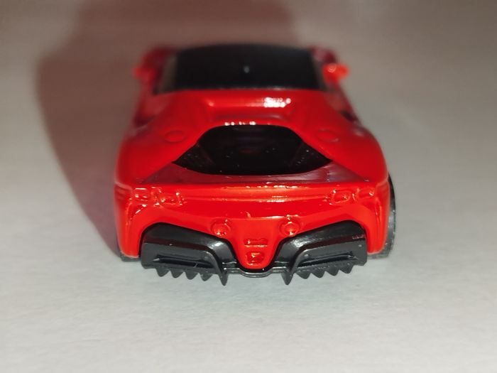 Hot Wheels Ferrari SF90 Stradale1êre Edition 2025 - photo numéro 8