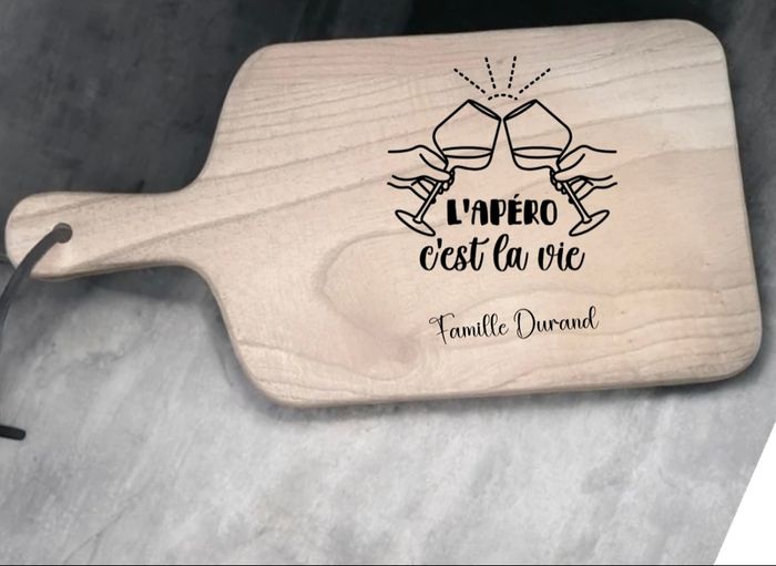 Planche à saucisson personnalisée gravée au laser - photo numéro 1