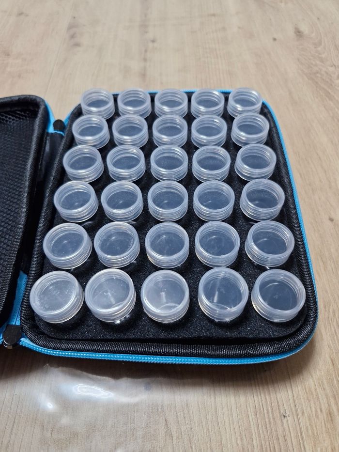 Pochette de rangement pour diamond painting / perles -30 pots inclus - photo numéro 3