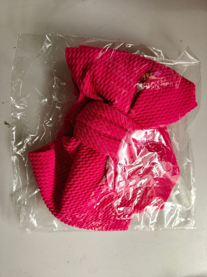 Bandeau à gros noeud