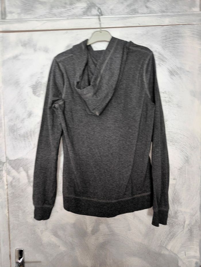 Sweat gris Nike taille M - photo numéro 4