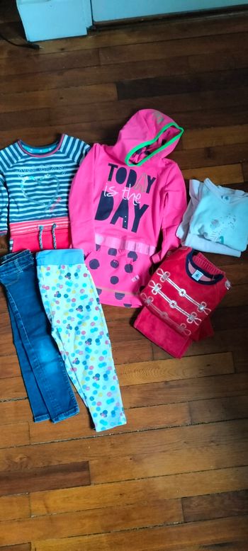 Lot vêtements fille 4 ans hiver automne printemps