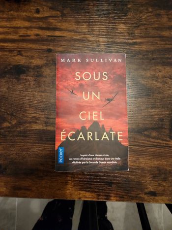 Livre : Sous un ciel ecarlate