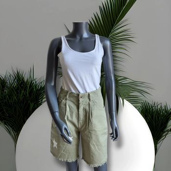 Short - pantacourt - vert - très bon état