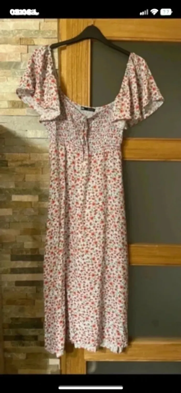 Robe à manches volants Zara taille L - photo numéro 2