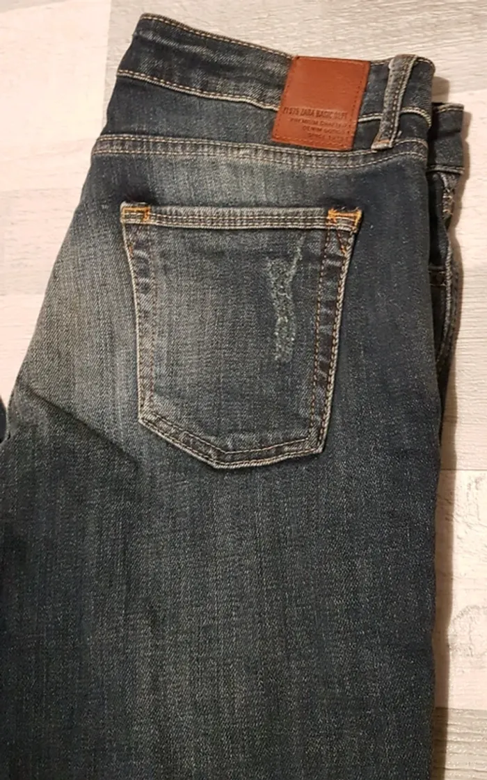 Jean destroy Zara - Taille 34 - photo numéro 3
