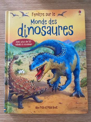 Livre monde des dinosaures
