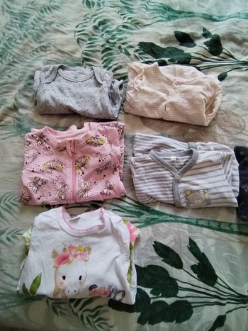 Lot 5 pyjamas sans pieds
