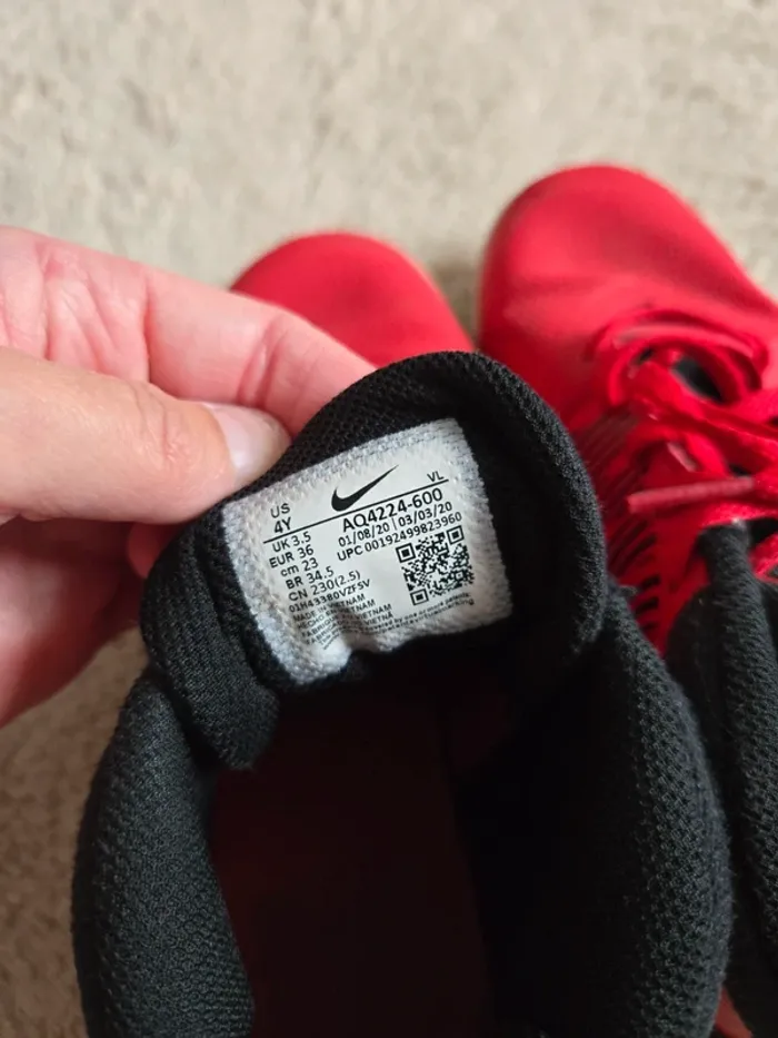 Baskets Nike taille 36 - photo numéro 6