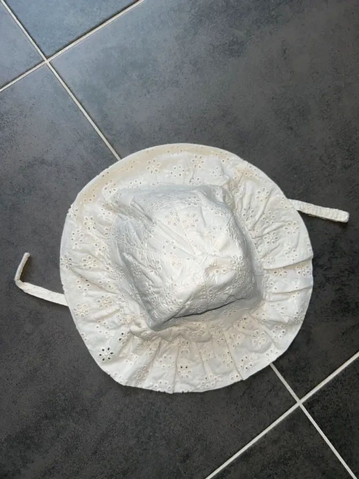 Chapeau broderie anglaise crème bébé fille TAO - photo numéro 3