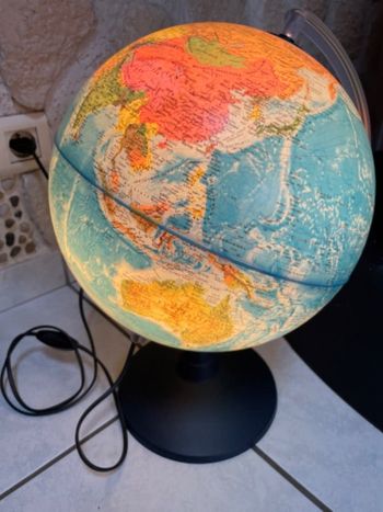 Globe lumineux / édition Nova Rico( Florence Italie)