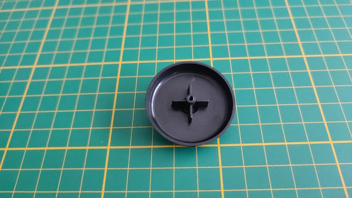 Cache roue de secours pièce détachée miniature 1/18 Solido Citroën traction type 11 B 1938 #C27 - photo numéro 2