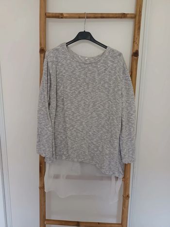 Pull gris chiné avec voile taille M