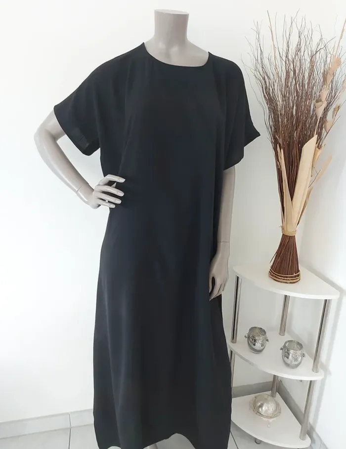 Sous robe émiratie noire - photo numéro 2