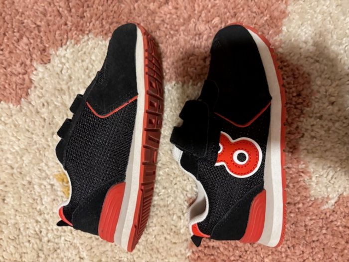 Mod8 baskets noires et rouge état neuf - photo numéro 2