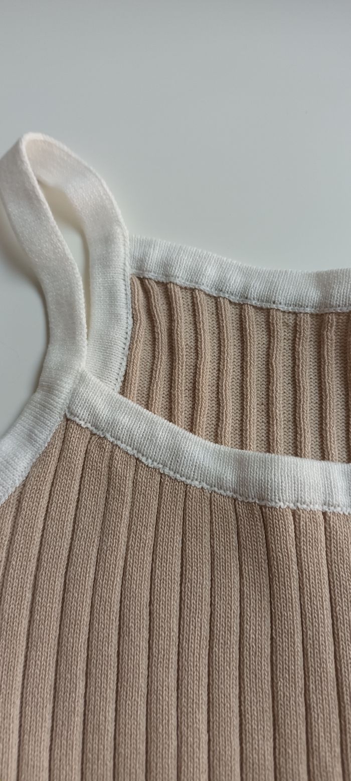 Top beige - photo numéro 3