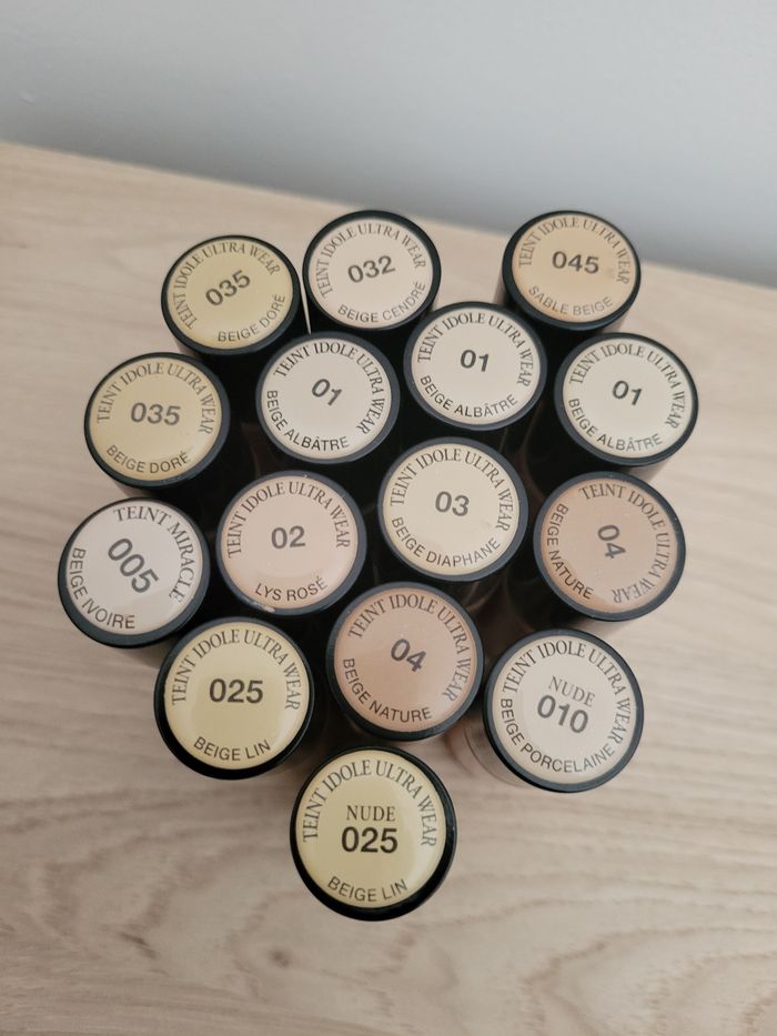 Fond de teint Idôle Lancôme 10 euros/Pièce - photo numéro 6