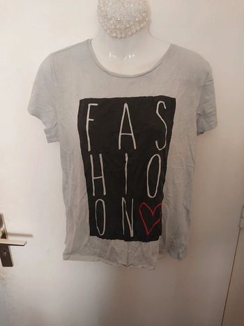 Tee-shirt gris avec motif Fashion taille 44