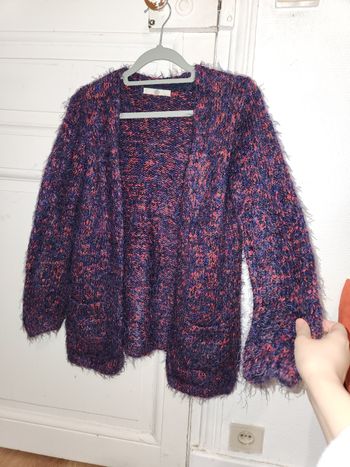 Gilet en maille duveteuse multicolore