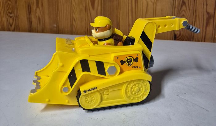 Véhicule de chantier transformable avec figurine ruben pat patrouille - photo numéro 2