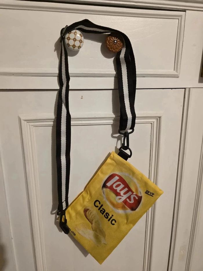 🥔 Sac bandoulière Lay’s – L’accessoire croustillant 100 % fun ! - photo numéro 2
