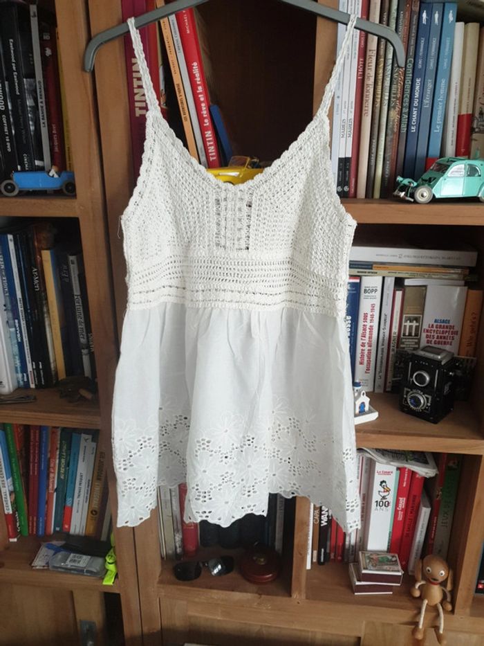 Top en macramé et dentelle anglaise neuf - photo numéro 5