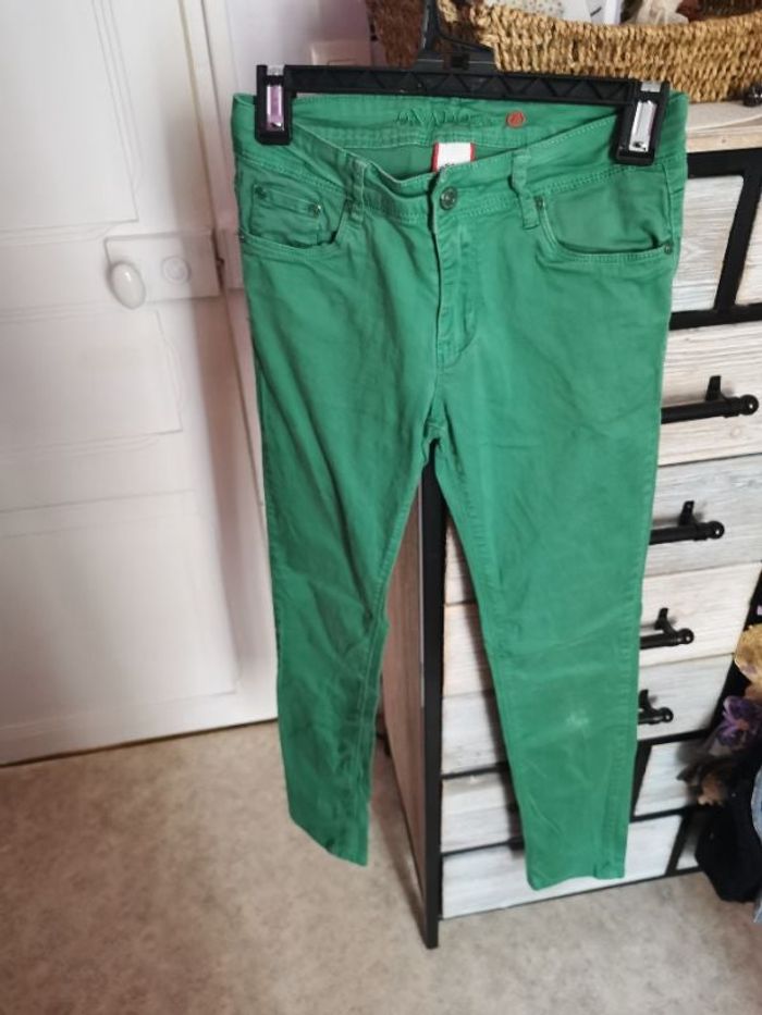 Pantalon vert slim taille 36 S