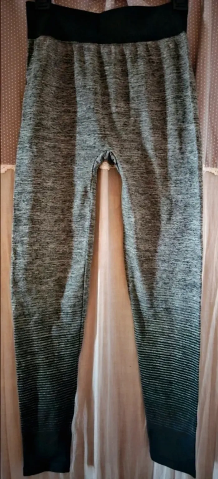 Ensemble sport brassière + legging gris noir Lee Cooper Taille L/XL Neuf - photo numéro 6