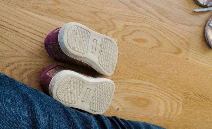 Chaussures violet-rose à paillettes - photo numéro 4