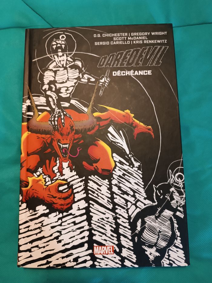 Album Marvel Daredevil Déchéance volume 18 Collector