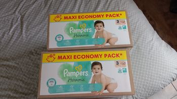 2 cartons Pampers harmonie taille 3 neuf jamais ouvert 