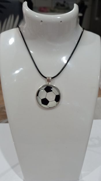 Collier ballon de football