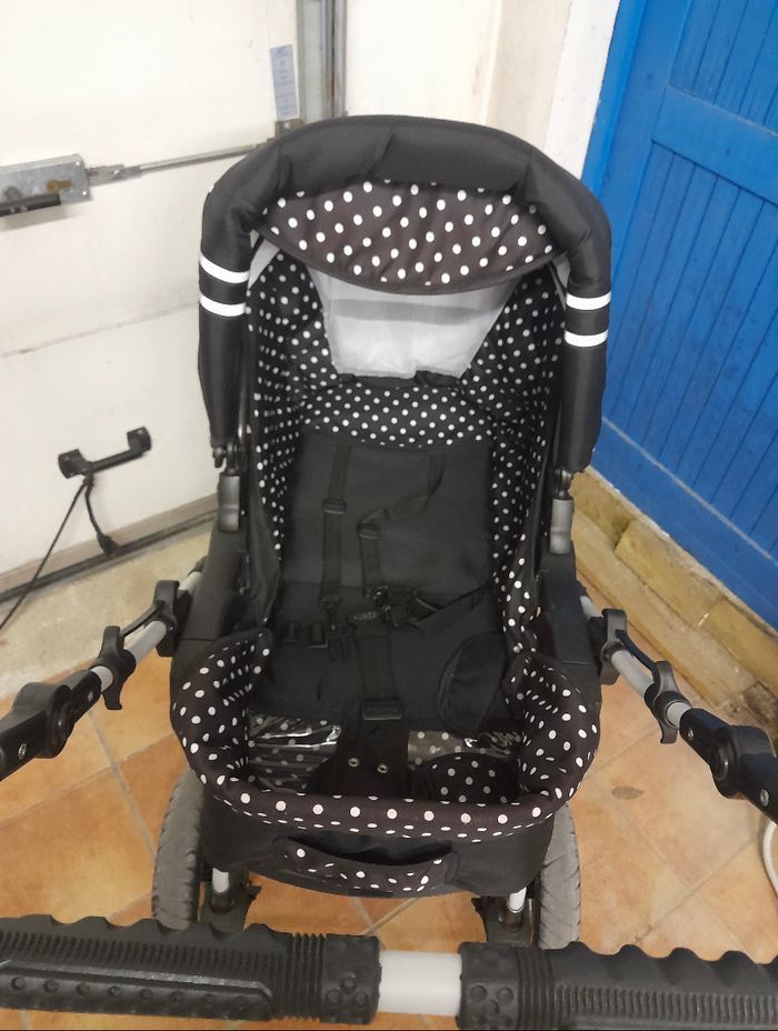 Poussette duo avec cosy - photo numéro 3