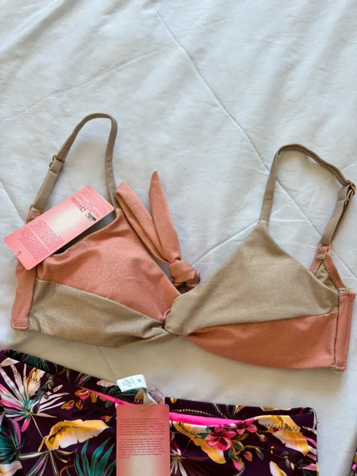 Lot 2 ensembles maillot de bain bikini rose beige pailleté violet motifs Penti taille XS/34 - photo numéro 2