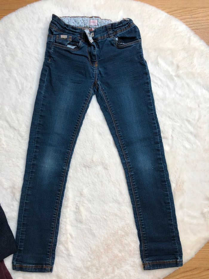 Lot 8 ans fille pantalons et tee-shirts - photo numéro 2