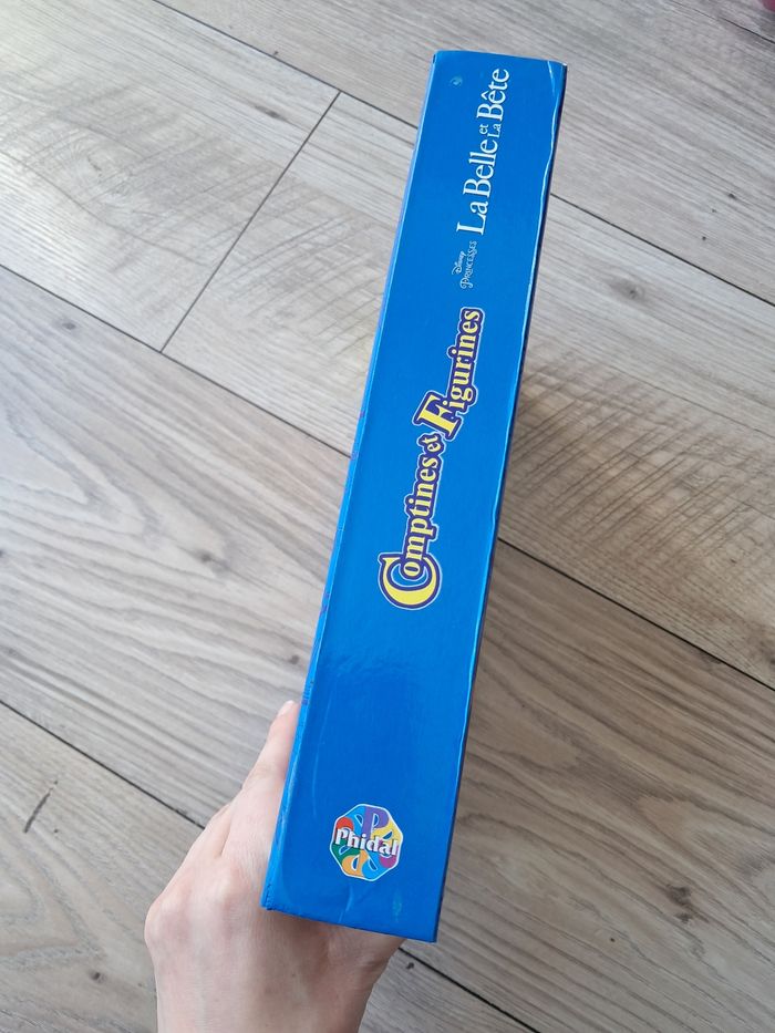 Livre comptines et figurines : la belle et la bete - photo numéro 2