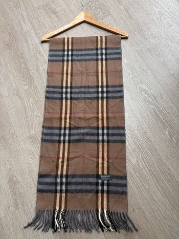 Écharpe vintage Burberry - style & authenticité