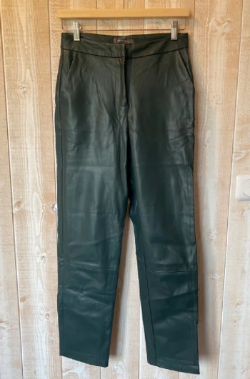 Pantalon similicuir vert - taille 36 🌲