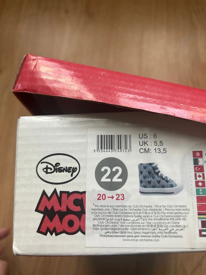 Baskets montantes Disney Mickey taille 22 - photo numéro 4