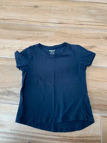 Tee-shirt taille 8/10 ans